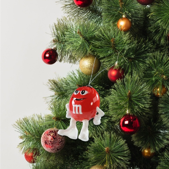 M&M's Red Ruz Holiday Ornament NWT - Picture 3 of 6